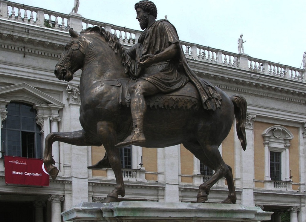 КОННАЯ СТАТУЯ МАРКА АВРЕЛИЯ. Создана около 170 года. В XVI столетии статуя после долгого перерыва была установлена по проекту Микеланджело на площади Капитолия в Риме.