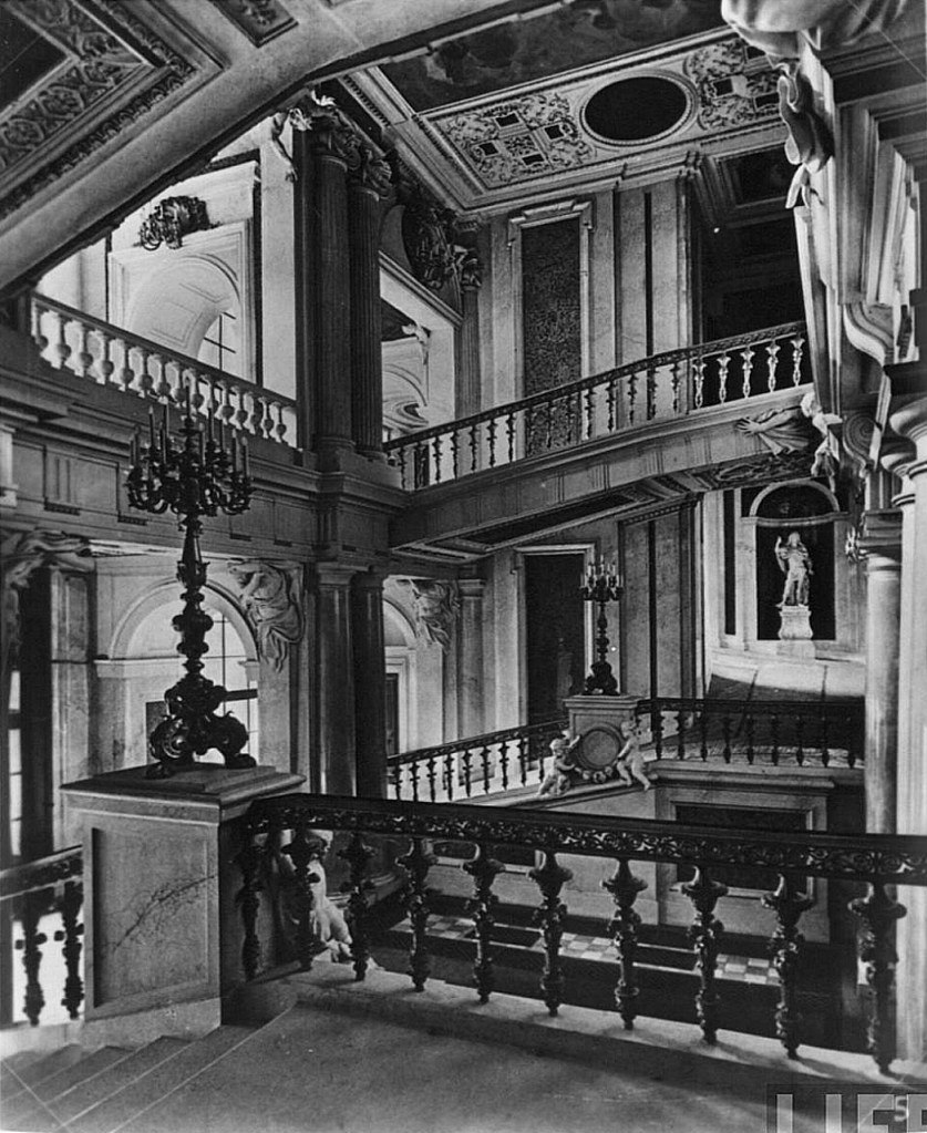 Берлинский Городской дворец. Парадная лестница. Архитектор Андреас Шлютер. Проект 1706 года.