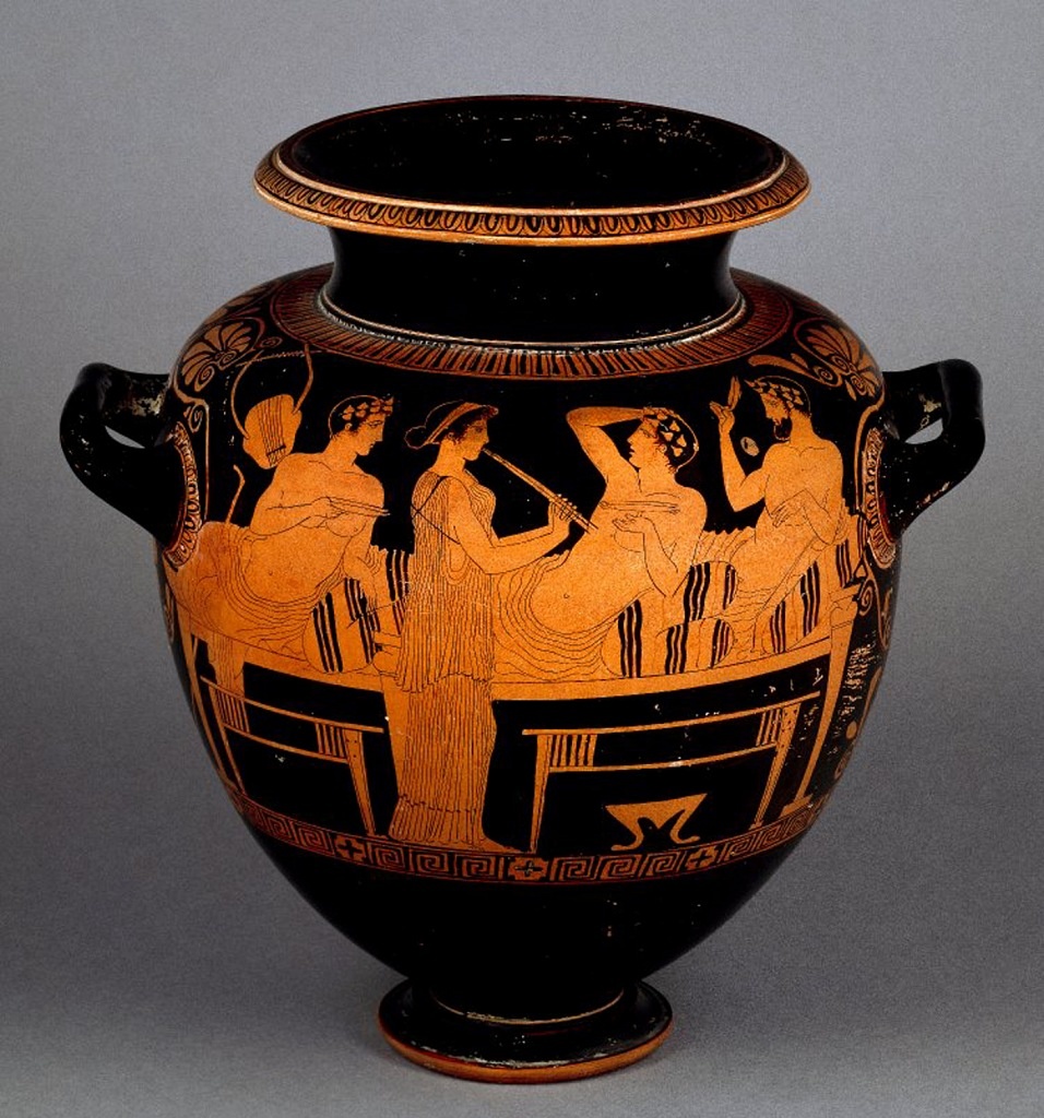 Античная ваза с изображением симпосиума
